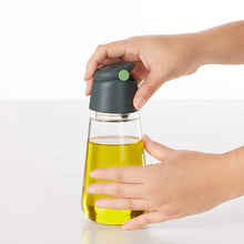 Load image into Gallery viewer, Lekue Oil and Vinegar Glass Dispensers - Set of 2