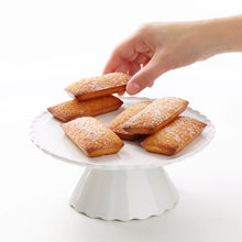 Load image into Gallery viewer, Lekue Silicone Baking Financier Mold with 9 Cavities - Black