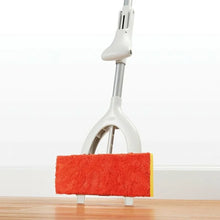 Load image into Gallery viewer, OXO good grips mop.