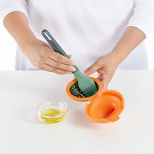 Load image into Gallery viewer, Lekue Set of 2 Egg Poachers - Orange