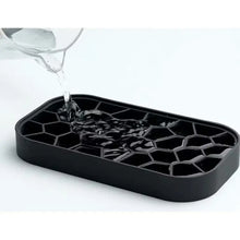 Load image into Gallery viewer, Lekue Ice Box and Silicone Ice Tray - Black