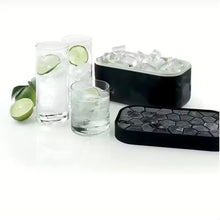 Load image into Gallery viewer, Lekue Ice Box and Silicone Ice Tray - Black