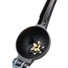 Load image into Gallery viewer, Gefu Citrus / Lemon Press - Black