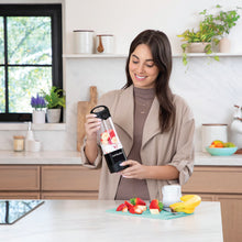 Load image into Gallery viewer, Nutribullet Portable Blender with Handled Sip Lid, 475mL - 100W, Black