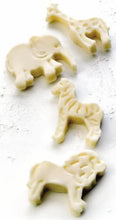 Load image into Gallery viewer, Ibili Safari Animals Cookie Cutter with Ejectors, Set of 4