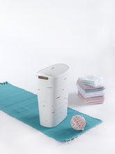 Load image into Gallery viewer, Curver Ribbon Laundry Hamper with Lid - 49 Liters, Grey