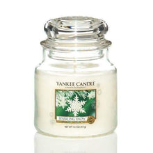 Load image into Gallery viewer, Yankee Candle Glass Jar Candle - Sparkling Snow