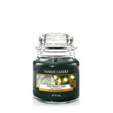 Load image into Gallery viewer, Yankee Candle Glass Jar Candle - The Perfect Tree