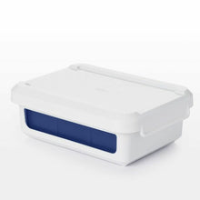 Load image into Gallery viewer, OXO Good Grips Covered Silicone Ice Cube Tray - Large Cube, with lid on, side view.
