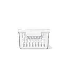 Load image into Gallery viewer, OXO Good Grips Produce Saver - Medium Bin, side view.
