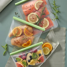Load image into Gallery viewer, Lekue Flat Reusable Sealing Bags - Set of 3 (Small, Medium &amp; Large)
