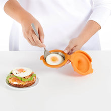 Load image into Gallery viewer, Lekue Set of 2 Egg Poachers - Orange
