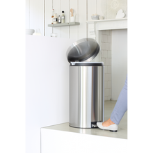 Load image into Gallery viewer, Brabantia Pedal Bin Silent, 45 liters - Matt Steel Fingerprint Proof
