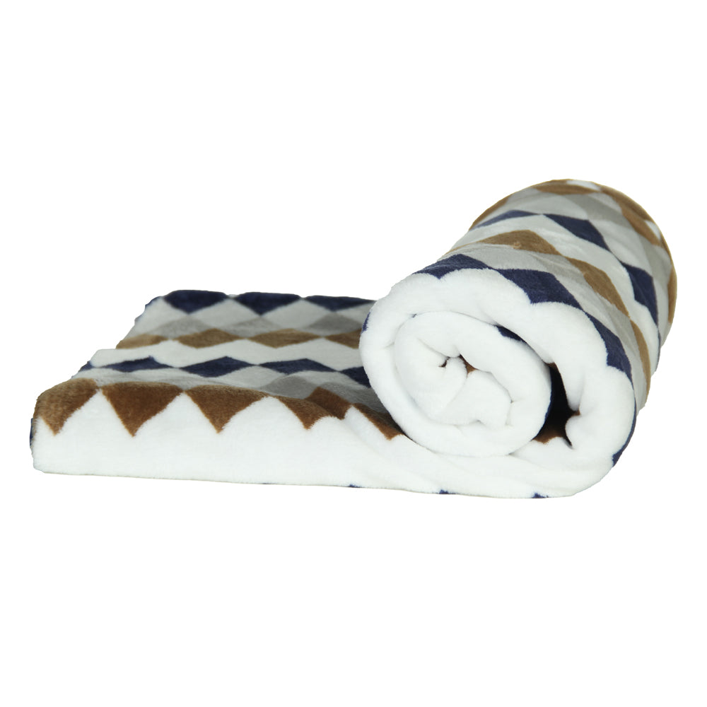 Gab Home Soft Blanket - White with Patterns 200 x 150cm
