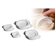 Load image into Gallery viewer, Ibili Set of 4 Plastic Dumpling Makers &amp; Cookie Cutters
