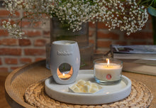 Load image into Gallery viewer, Bolsius Aromatic Ellips Melt Burner - White
