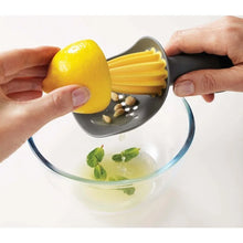Load image into Gallery viewer, Joseph Joseph Catcher Citrus Reamer / Squeezer - Grey
