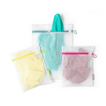 Load image into Gallery viewer, Brabantia Set of 3 Wash Bags, in 2 Sizes - White
