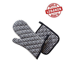 Load image into Gallery viewer, Gab Home Set of Pot Holder and Oven Mitt with Design - 2 Pieces

