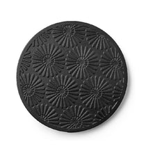 Load image into Gallery viewer, Ibili Bali Cast Iron Trivet for Teapots
