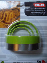 Load image into Gallery viewer, Ibili Set of 3 Round Cookie Cutters with Top Handle 5-7cm
