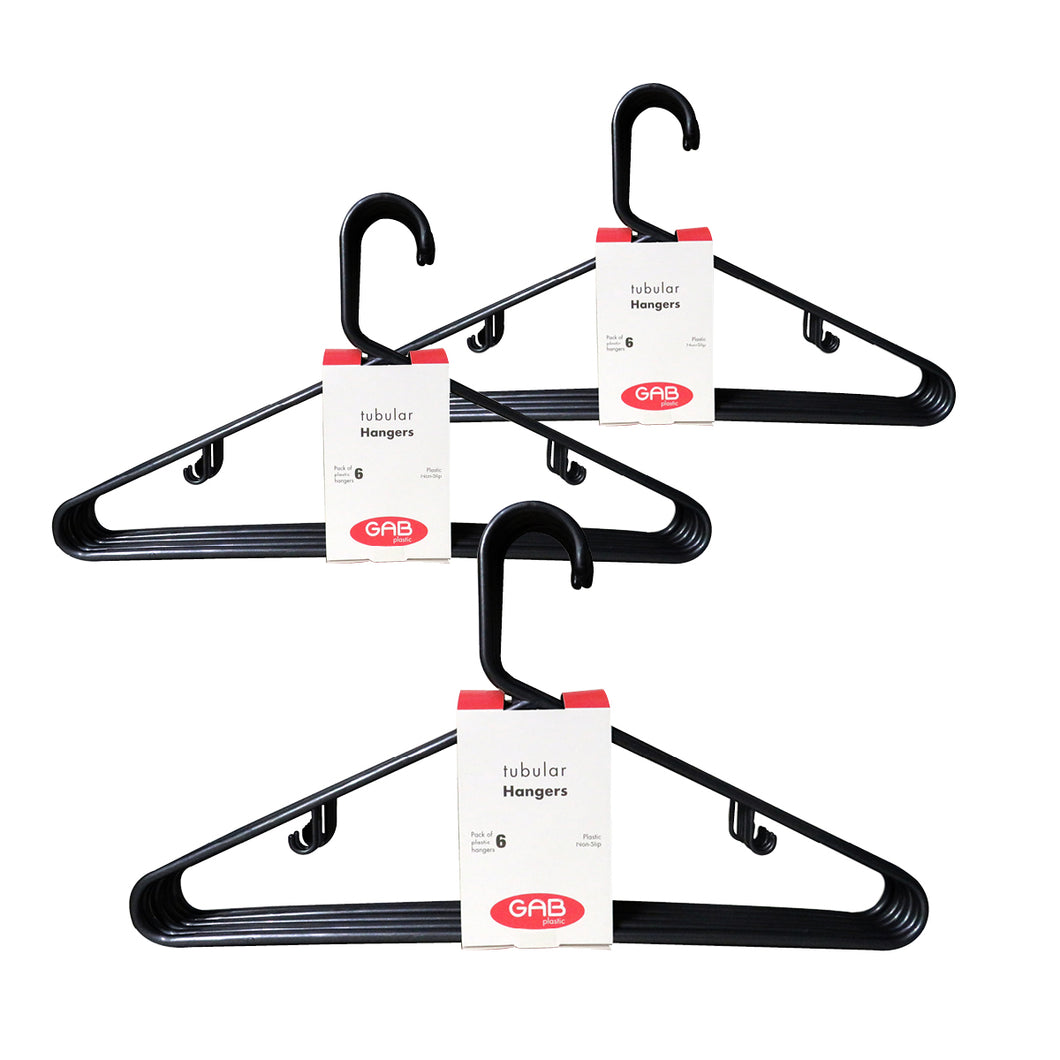 Gab Plastic Set of 18 Adult Hangers - Black