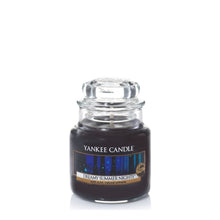 Load image into Gallery viewer, Yankee Candle Glass Jar Candle - Dreamy Summer Nights
