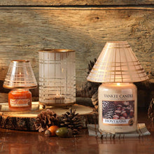 Load image into Gallery viewer, Yankee Candle Copper Elegance Small Shade and Tray
