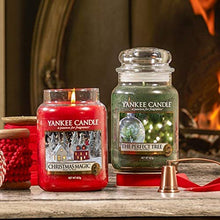 Load image into Gallery viewer, Yankee Candle Glass Jar Candle - Christmas Magic
