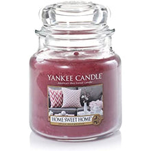 Load image into Gallery viewer, Yankee Candle Glass Jar Candle - Home Sweet Home
