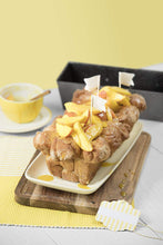 Load image into Gallery viewer, Kaiser Loaf Pan 30cm &amp; Pastry Brush
