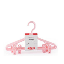 Load image into Gallery viewer, Gab Plastic Set of 3 Children Hangers with Clip

